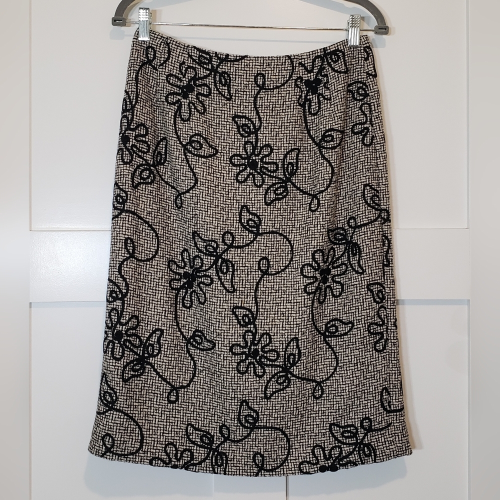 Talbots Vintage Wool Blend Tweed Skirt Embroidered Flowers Tan Black Siz…
